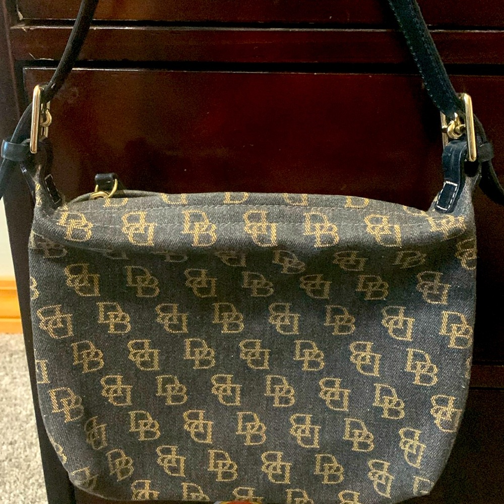 Dooney & Bourke